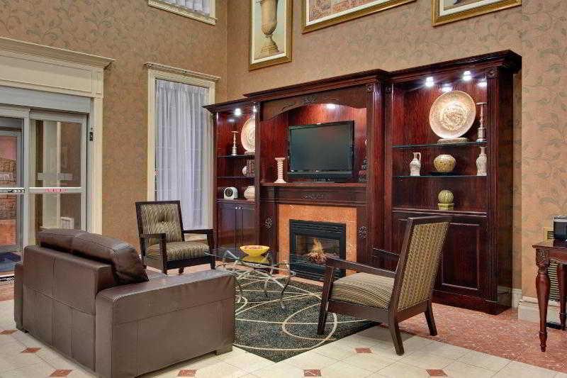 Holiday Inn Express Whitby Oshawa By Ihg Номер фото